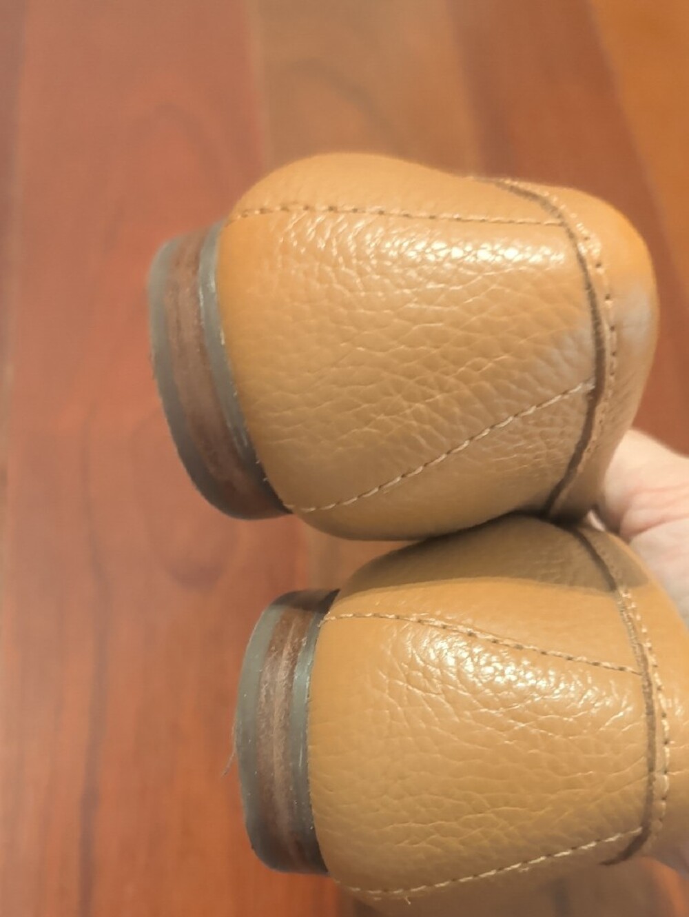 Driver Club USA Women's Tan Leather Penny Loafers - Picture 6 of 9